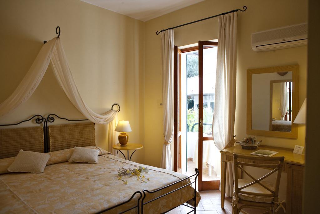 SantʼAndrea Hotel Gallo Nero מראה חיצוני תמונה